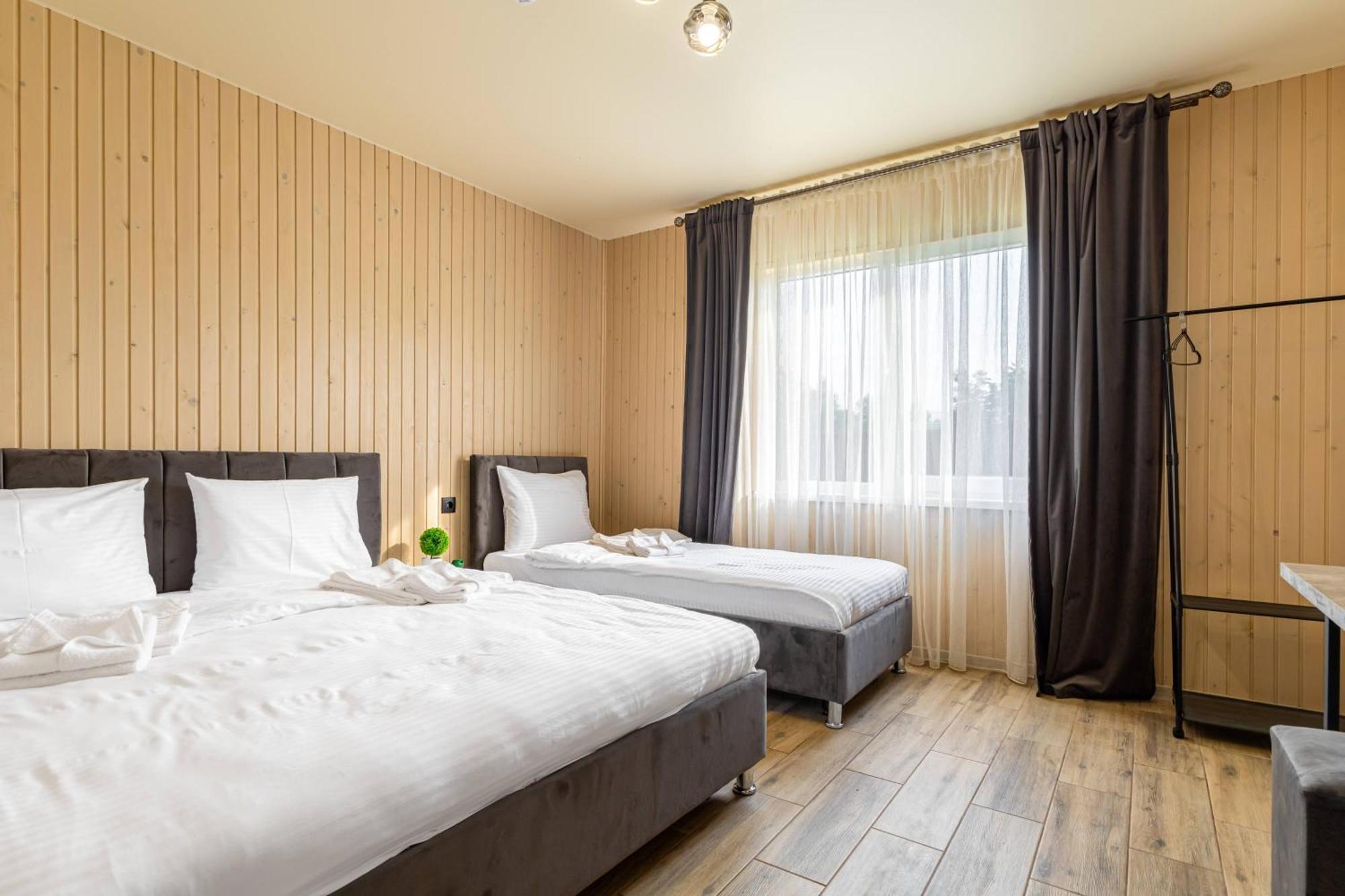 Fenix Hotel โซโลทวีโน ภายนอก รูปภาพ