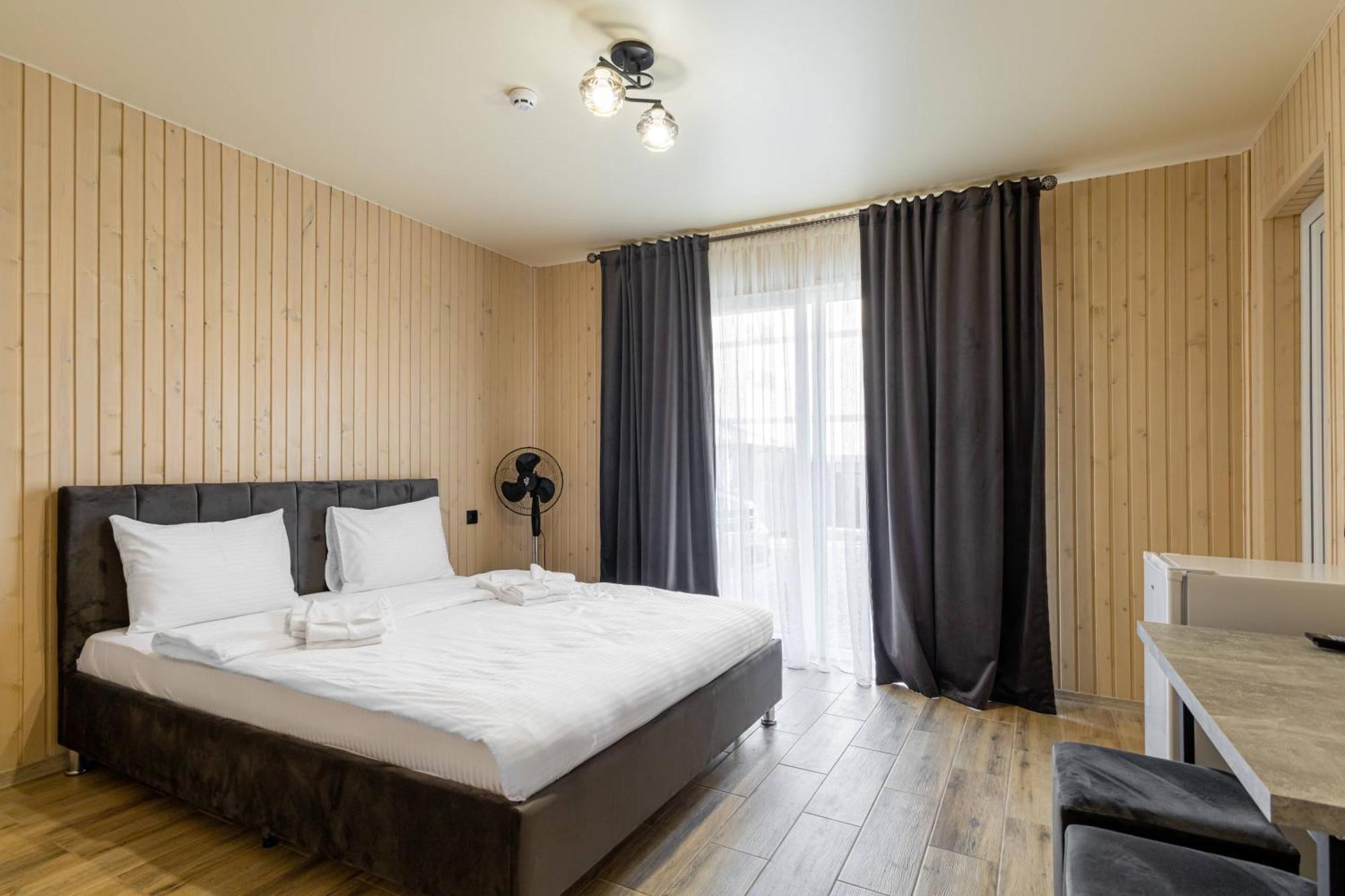 Fenix Hotel โซโลทวีโน ภายนอก รูปภาพ