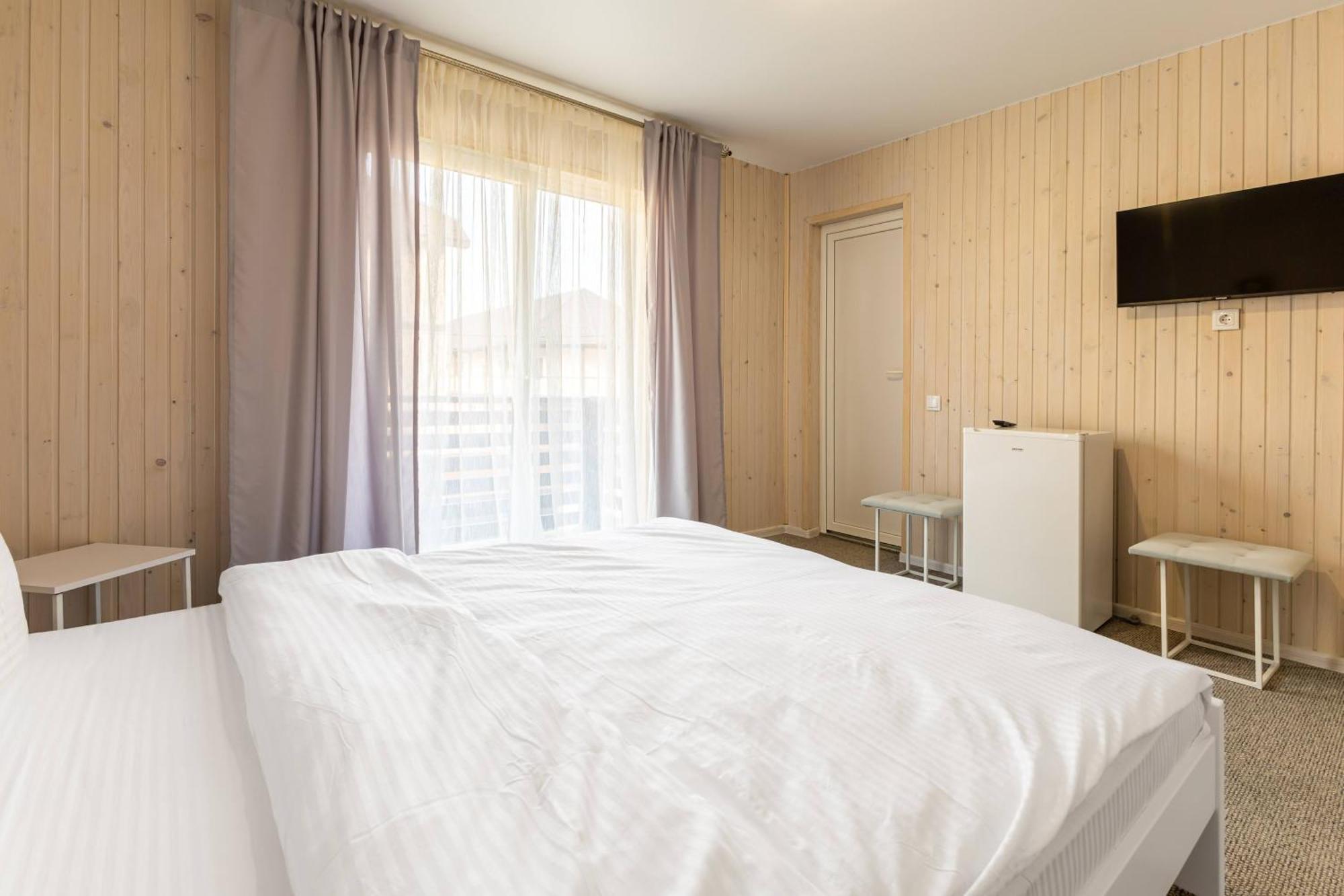 Fenix Hotel โซโลทวีโน ภายนอก รูปภาพ