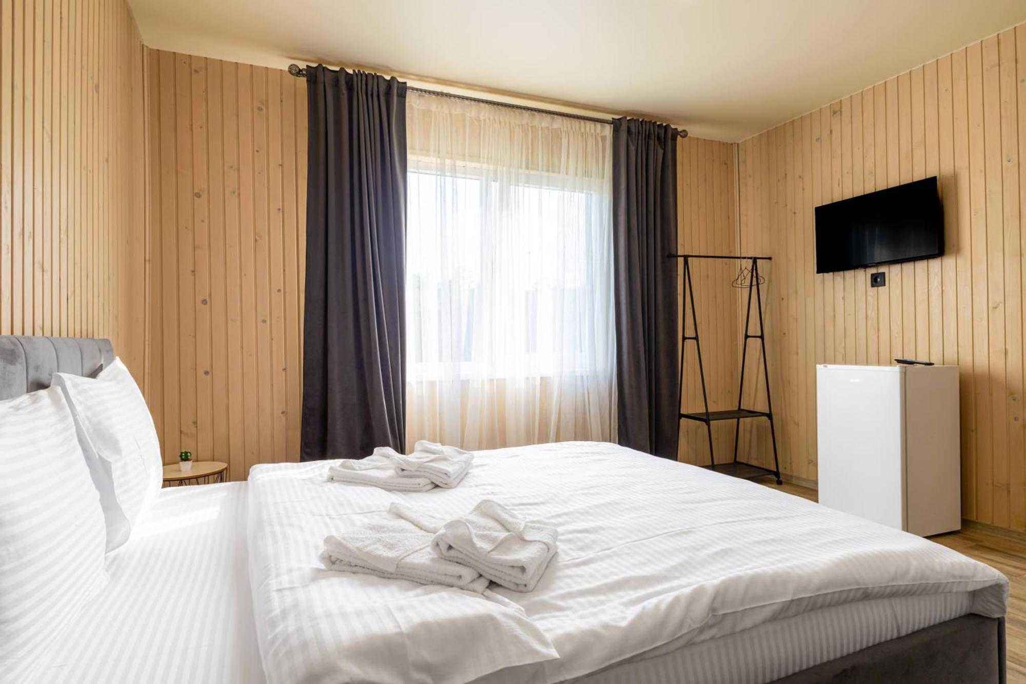 Fenix Hotel โซโลทวีโน ภายนอก รูปภาพ